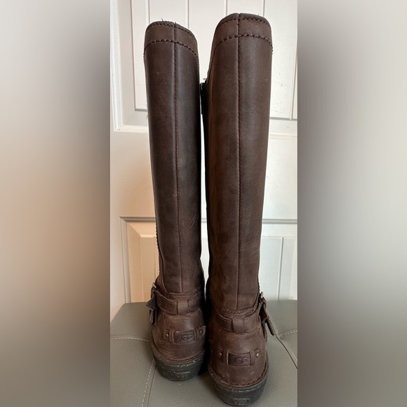 UGG Woman’s Rosen Roding Boots - Picture 5 of 8
